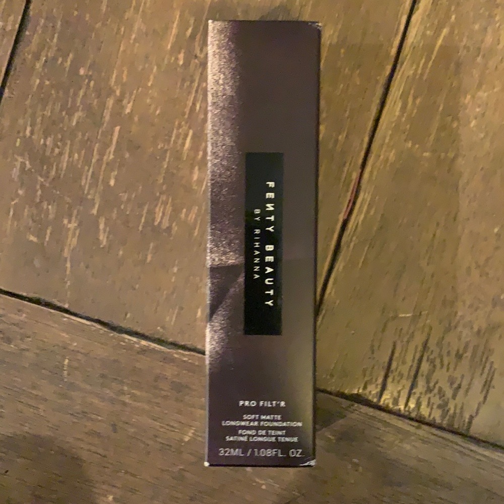 Fenty Beauty soft Matte foundation
